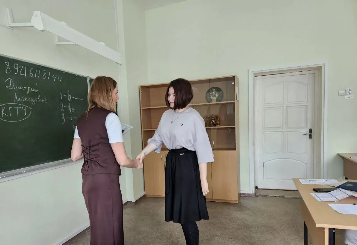 Торжественное вручение дипломов специалистам поварского и кондитерского дела