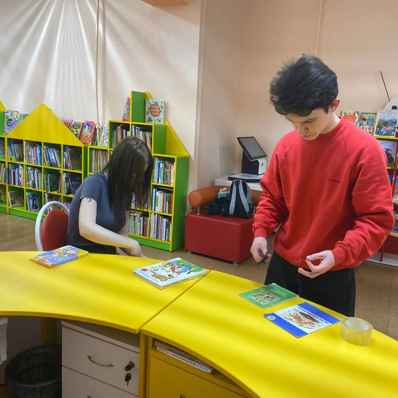 Неделя добра. Поддержка местной детской библиотеки